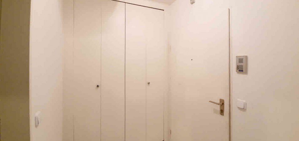 Diele mit Garderobenschrank Erdgeschosswohnung M�nchen