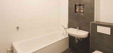 Neues Badezimmer N�he Olympia-Einkaufs-Zentrum-Moosach! **Modernisiertes Appartment in ruhiger Gartenlage**