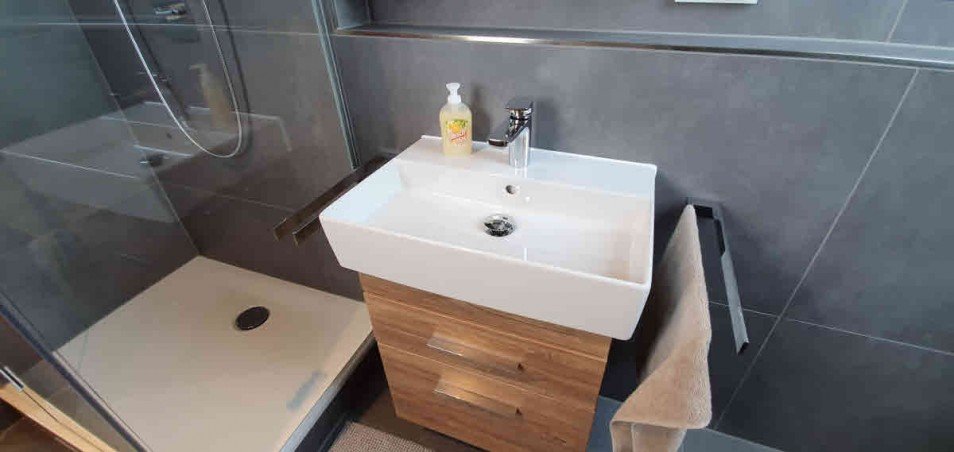 Detailansicht Duschbad Dachgeschosswohnung M�nchen