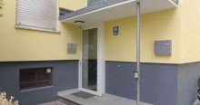 Eingangsbereich N�he Olympia-Einkaufs-Zentrum-Moosach! **Modernisiertes Appartment in ruhiger Gartenlage**