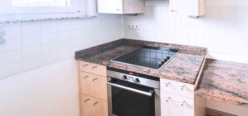 Cerankochfeld und Backofen Dachgeschosswohnung M�nchen