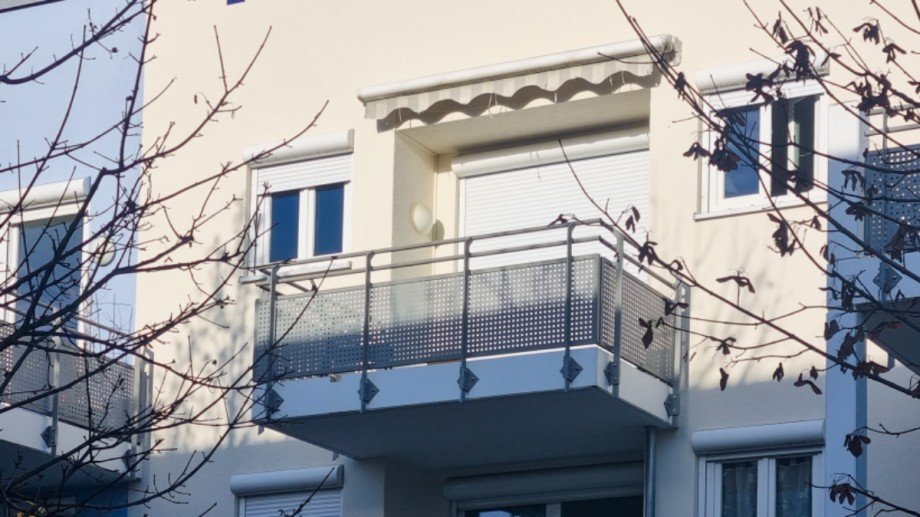 Detailansicht mit Balkon Dachgeschosswohnung M�nchen