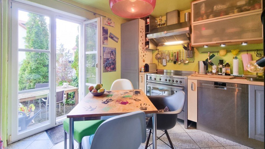 K�che mit Zugang zur Terrasse Doppelhaush�lfte M�nchen
