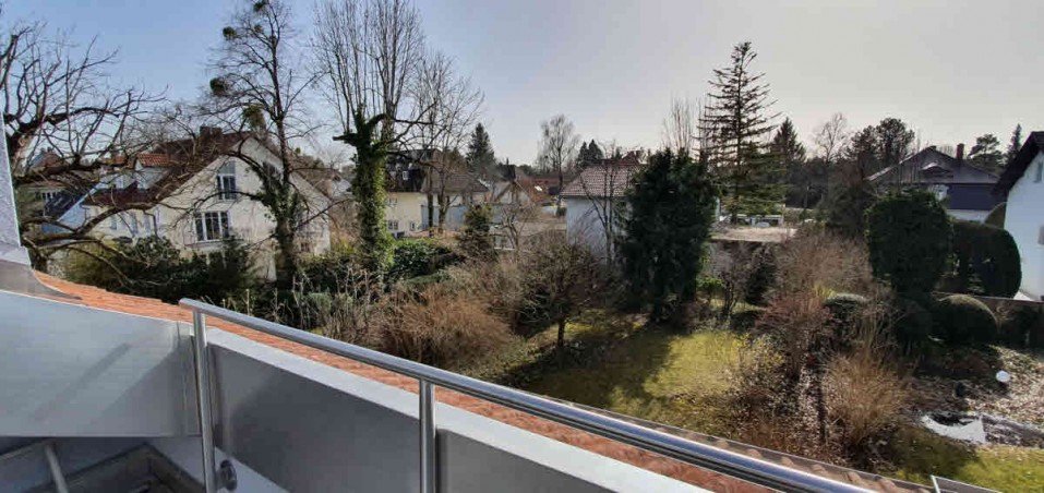 Aussicht S�dost Dachgeschosswohnung M�nchen