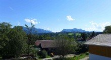 Bergblick nach S�den Chiemsee! **Attraktive Neubauwohnung mit S�dbalkon und traumhaftem Kampenwandblick**