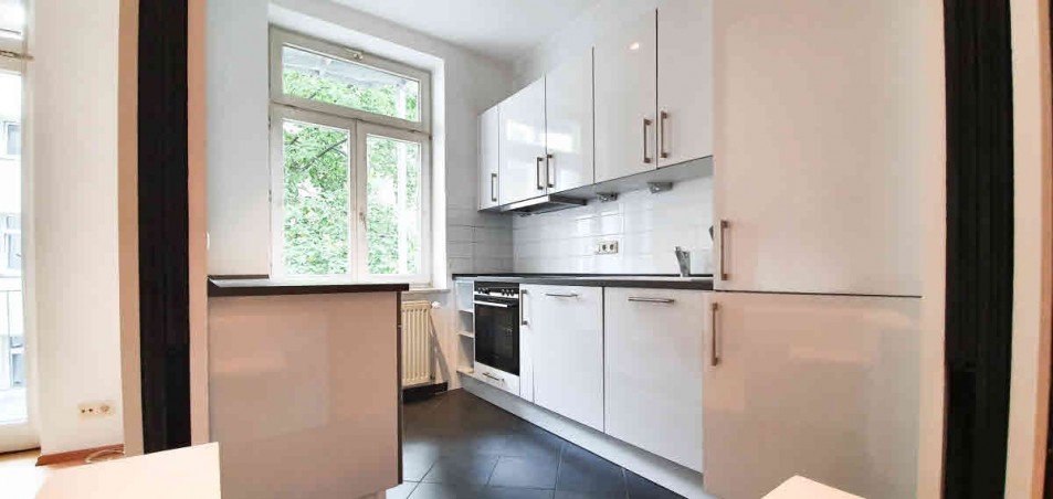 Neuwertige Einbauk�che Etagenwohnung M�nchen