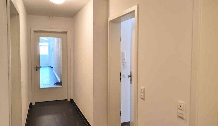Flur zur Wohnung Terrassenwohnung M�nchen