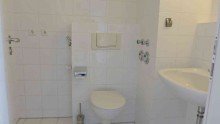 G�ste-WC mit Anschluss WM/TR Altschwabing - ruhig und mittendrin! *Traumhafte Maisonettewohnung mit 2 Balkonen zum Innenhof*