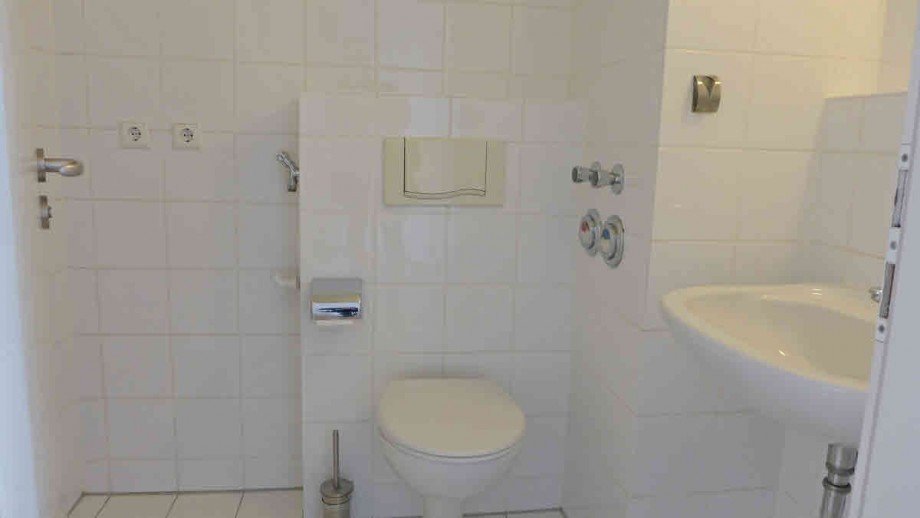 G�ste-WC mit Anschluss WM/TR Maisonettewohnung M�nchen