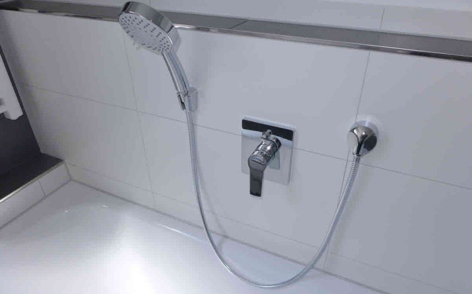 Detailansicht Wanne Etagenwohnung Prien