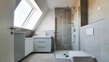 Duschbad mit Ma�einbauten Obermenzing am Nymphenburger Kanal! ** Erstbezug eines luxuri�sen Dachgeschosses**