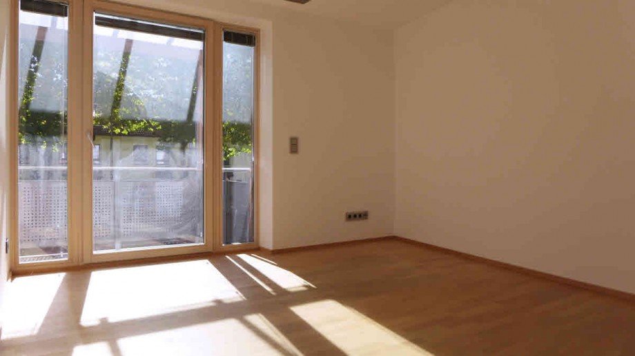 Zimmer 2 OG. Reihenendhaus M�nchen