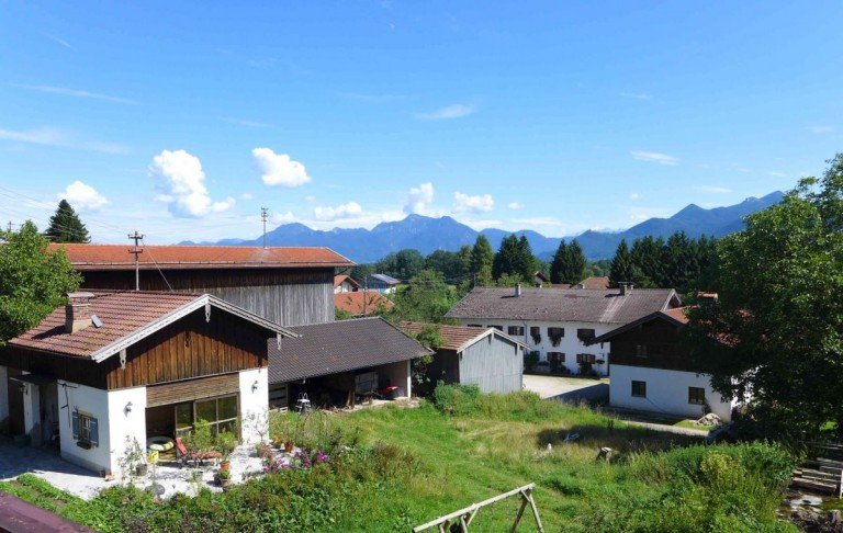 Aussicht nach S�dost Prien Etagenwohnung Chiemsee! **Attraktive Neubauwohnung mit S�dbalkon und traumhaftem Kampenwandblick**