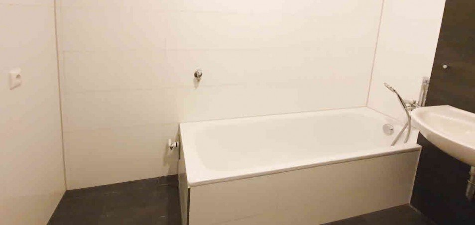 Bad mit Stellplatz f�r WM Erdgeschosswohnung M�nchen