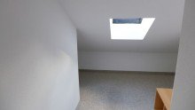 Abstellraum Am Moosfeld n�he Messe - ruhige Lage! *Gem�tliches Dachgeschoss mit Balkon, EBK und viel Stauraum*
