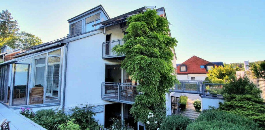 S�dwestansicht Doppelhaush�lfte Feldafing