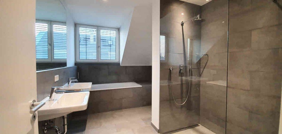 Hauptbadezimmer mit sep. Dusche Doppelhaush�lfte M�nchen