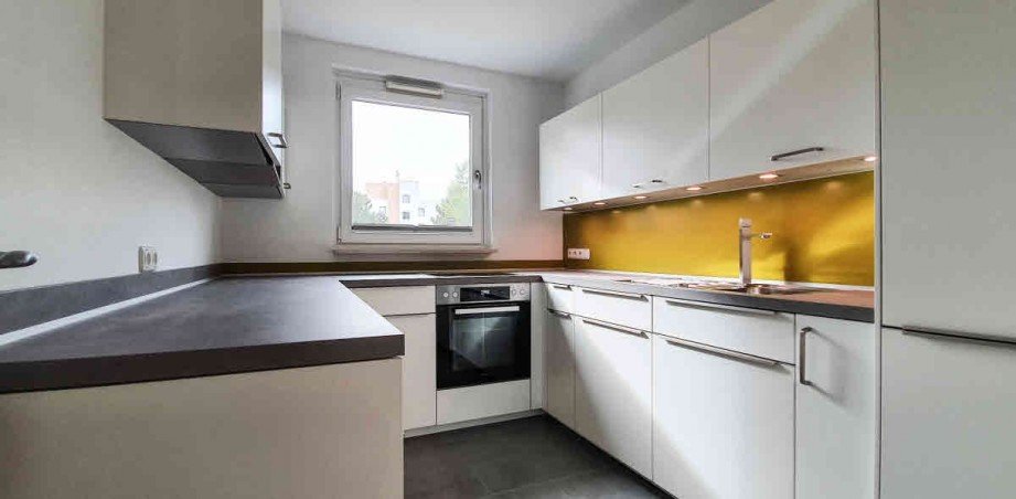 Neue Miele-Einbauk�che Etagenwohnung M�nchen