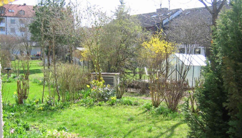 Blick in den Garten Terrassenwohnung M�nchen