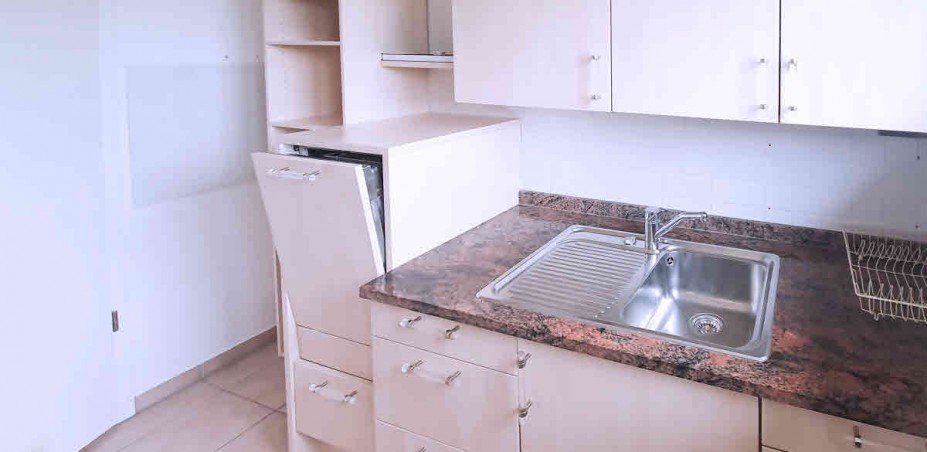 Sp�le und Geschirrsp�ler Dachgeschosswohnung M�nchen